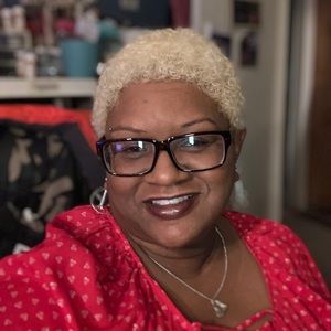 Meet your Posher, Erica